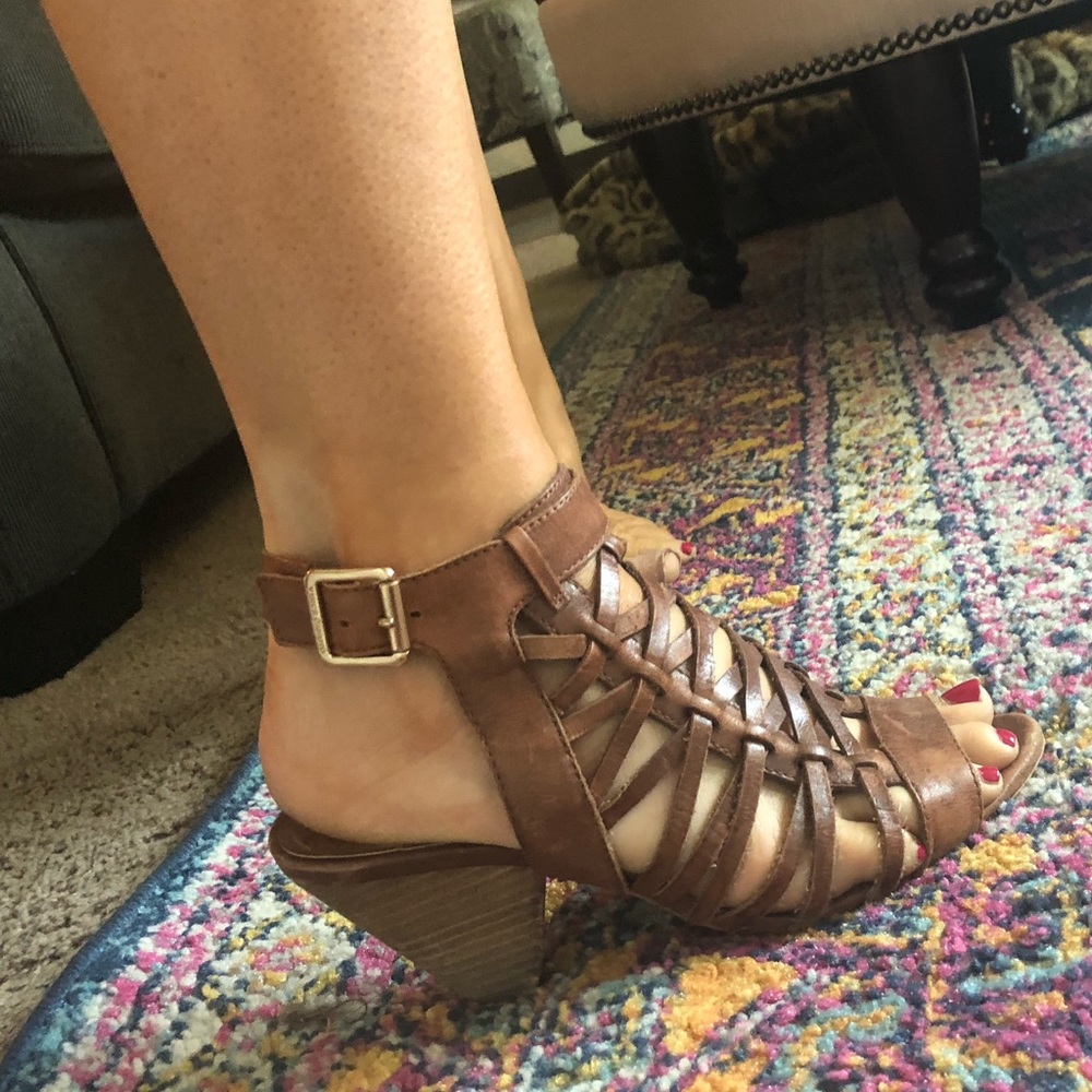 Vince Camuto strappy sandals